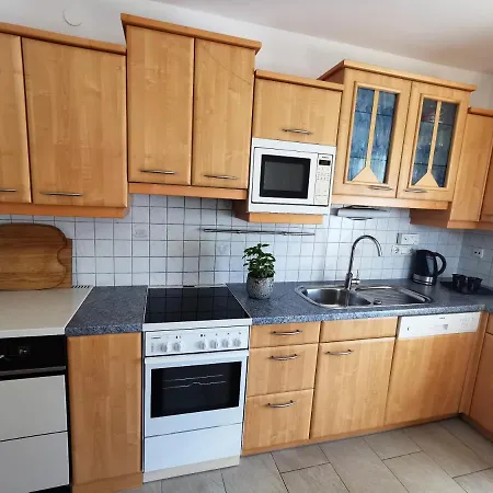 Gschloessl, Semesterbostad