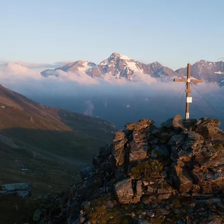 Gschloessl, * Rauris