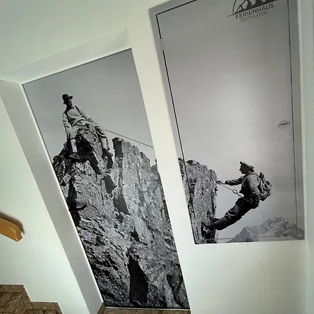 Gschloessl, 펜션 라우리스